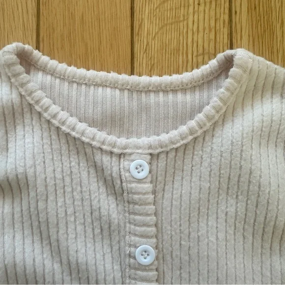 button down vest tank - Picture 4 of 5